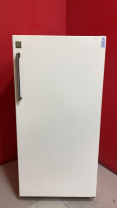 холодильник  Бирюса 5 б/у код 23359