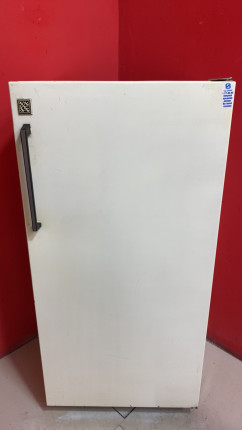 холодильник  Бирюса 2  б/у код 23523