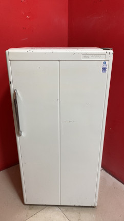холодильник  Бирюса 1 б/у код 25779