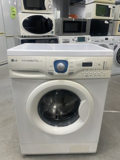 	 	  стиральная машина  LG б/у код 27411