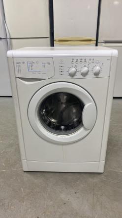 	 	  стиральная машина  indesit  б/у код 27558