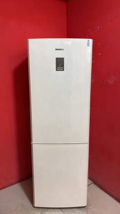 холодильник Samsung бу код 22872
